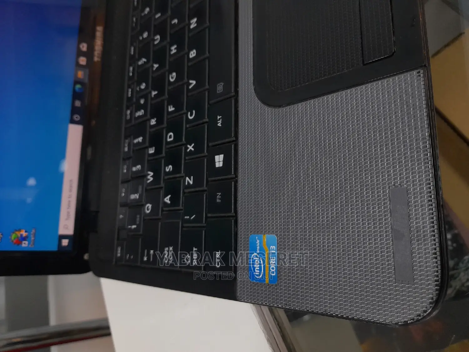 Laptop Toshiba 4GB Intel Core I3 HDD 500GB