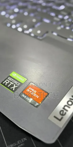 New Laptop Lenovo LOQ 15IRH8 16GB AMD Ryzen 7 SSD 512GB