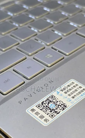 New Laptop HP Pavilion 14 8GB Intel Core i5 SSD 512GB
