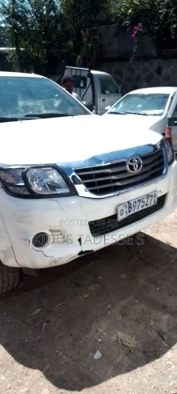 Toyota Hilux 3.0 D-4D 4x4 2014 White