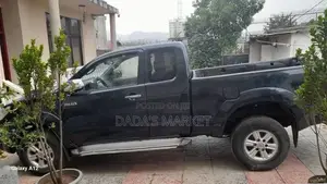 Toyota Hilux 2012 Black