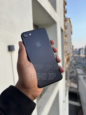 New Apple iPhone 7 128 GB Black