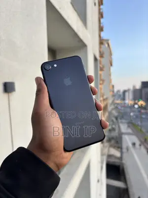 New Apple iPhone 7 128 GB Black