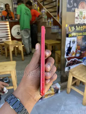 Apple iPhone XR 256 GB Red