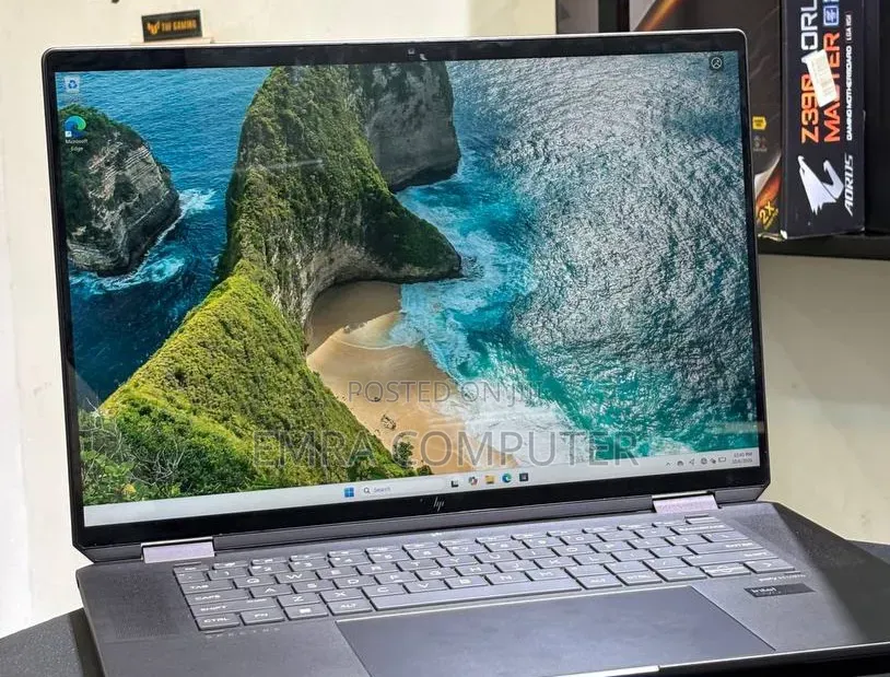 New Laptop HP 16GB Intel Core Ultra 7 SSD 1T