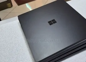 New Laptop Microsoft Surface 16GB Intel Core i7 SSD 256GB