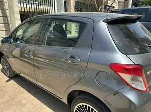 Toyota Yaris 2011 Gray