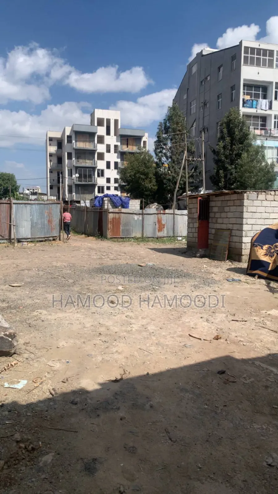 20bdrm Block of Flats in ቤተል, Gullele for sale