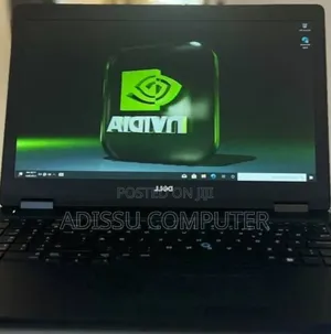 Laptop Dell Latitude 5580 16GB Intel Core i5 SSD 512GB