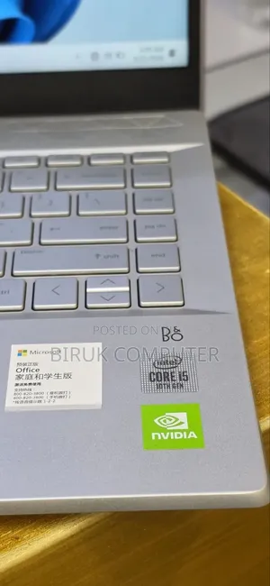 New Laptop HP Pavilion 14 8GB Intel Core i5 SSD 512GB