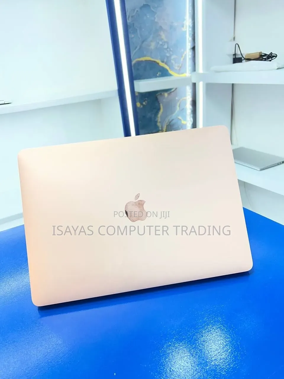 New Laptop Apple MacBook Air 2020 M1 8GB Apple M1 SSD 256GB
