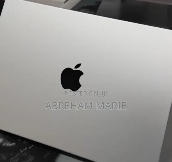 New Laptop Apple MacBook Pro 2024 M4 Pro 16GB Apple M4 Pro SSD 512GB