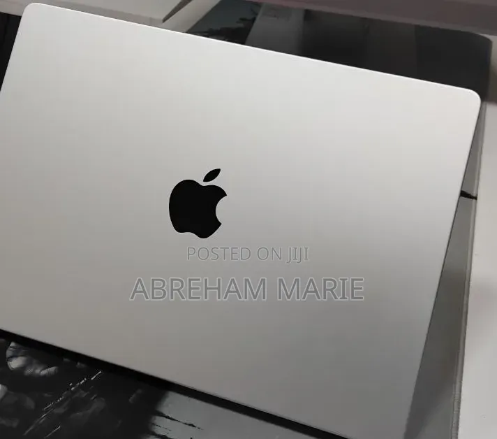 New Laptop Apple MacBook Pro 2024 M4 Pro 16GB Apple M4 Pro SSD 512GB