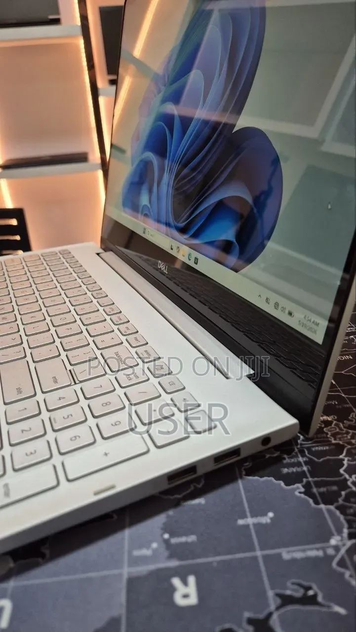 New Laptop Dell Inspiron 15 16GB Intel Core i5 SSD 256GB