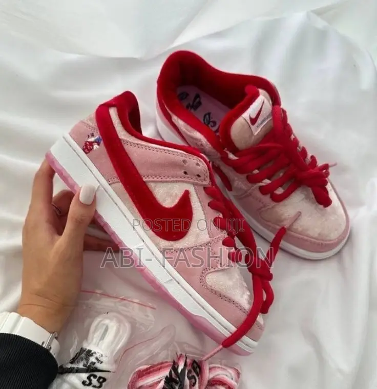 Nike Dunk SB X Strangelove “Hot Pink” — NEW ARRIVAL