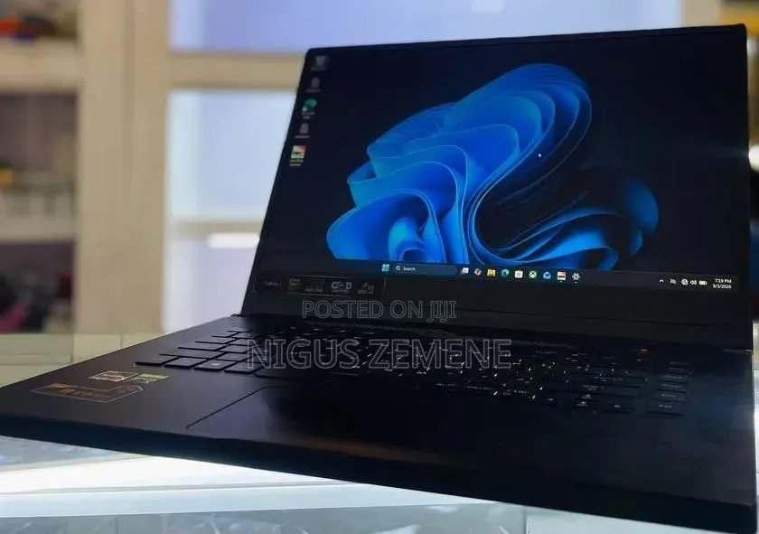 New Laptop Asus ROG Strix G15 16GB AMD Ryzen 7 SSD 512GB