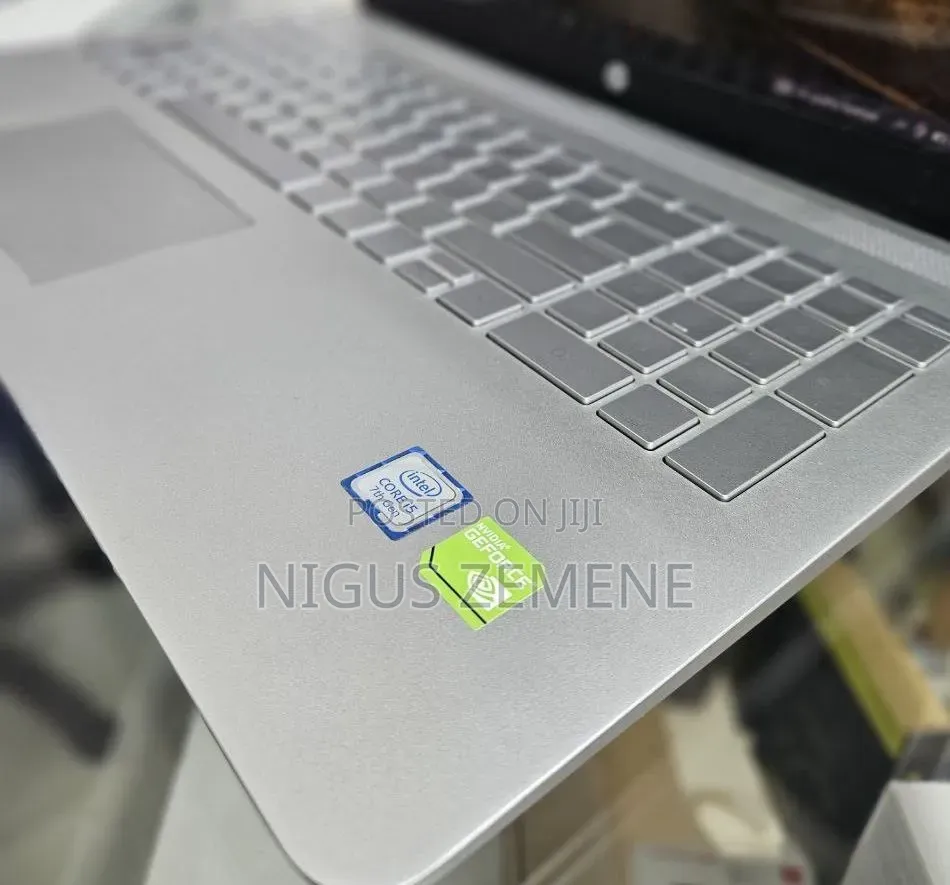 New Laptop HP Pavilion 15 8GB Intel Core i5 SSD 1T