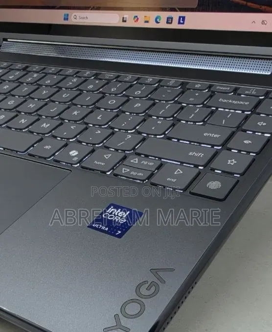New Laptop Lenovo Yoga 9 16GB Intel Core Ultra 7 SSD 512GB