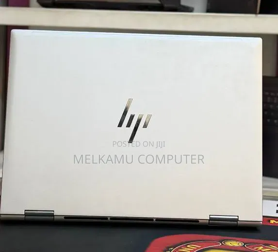 New Laptop HP EliteBook 830 G9 16GB Intel Core i7 SSD 512GB