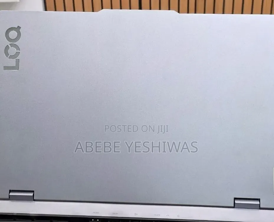New Laptop Lenovo LOQ 15AHP10 8GB Intel Core i5 SSD 512GB