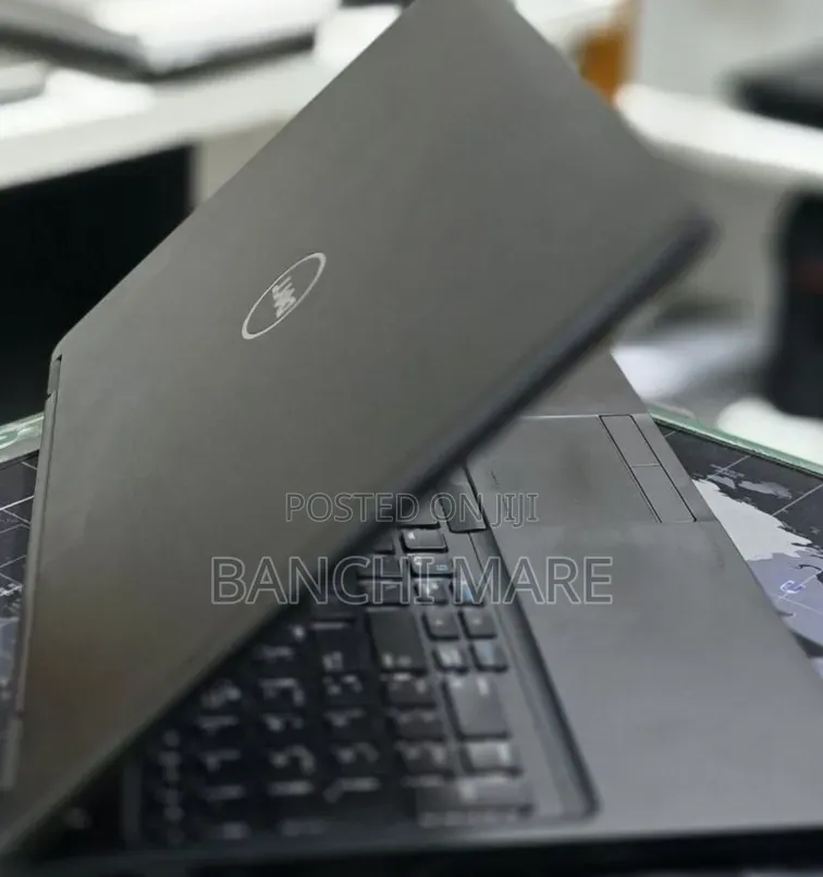 New Laptop Dell Latitude 15 3570 8GB Intel Core i7 SSD 256GB