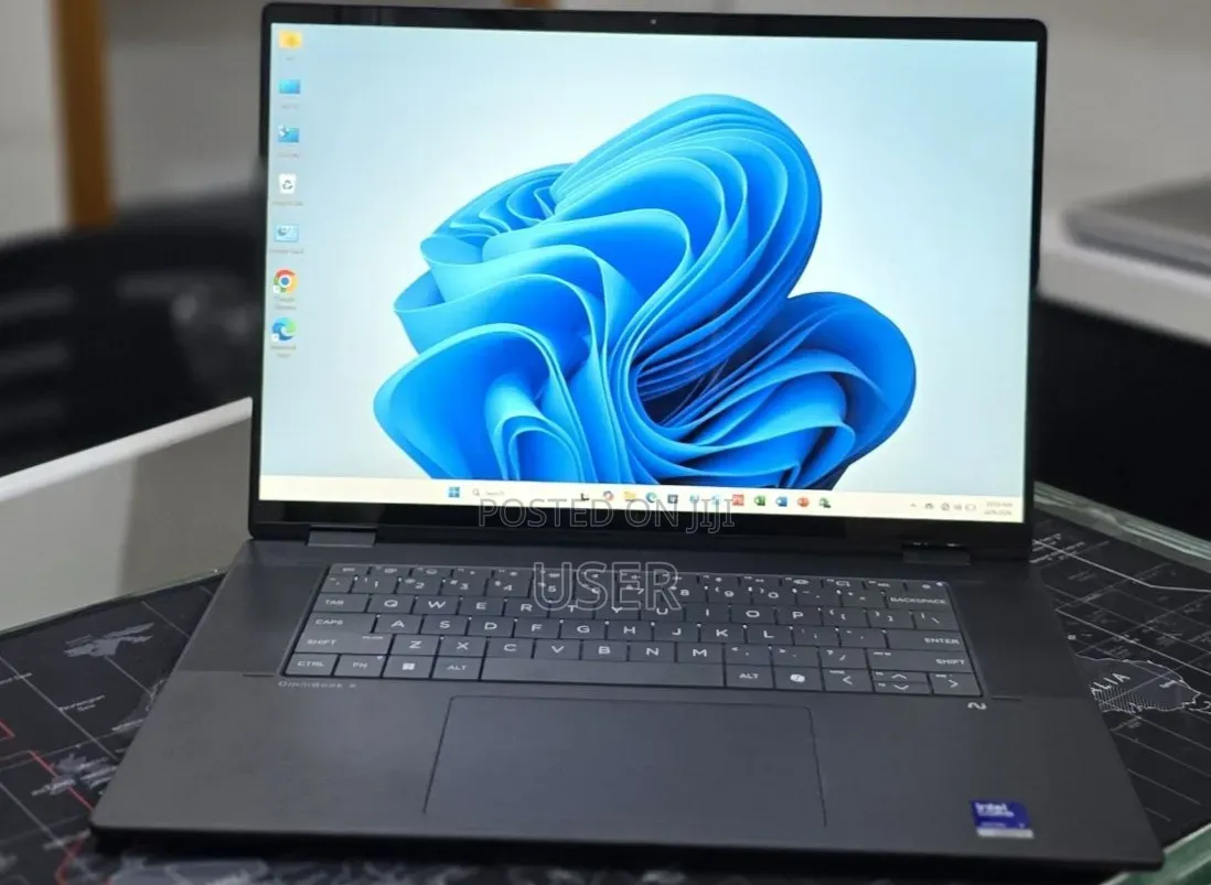 New Laptop HP OmniBook X Flip 16" 16GB Intel Core Ultra 7 SSD 1T