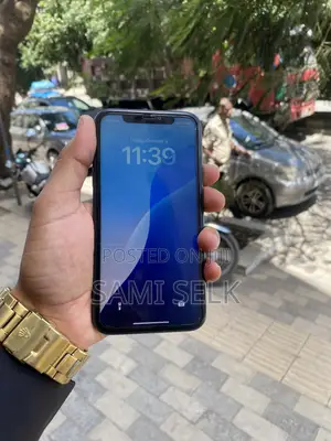 Apple iPhone 11 64 GB Black