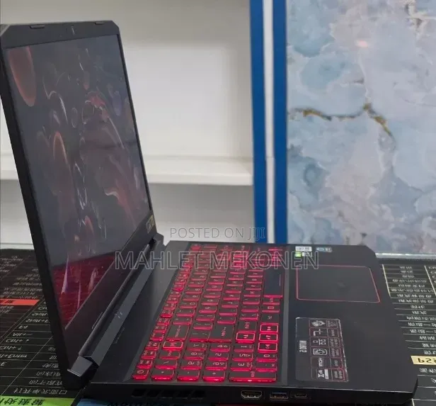 New Laptop Acer Nitro 5 8GB Intel Core i7 SSD 256GB