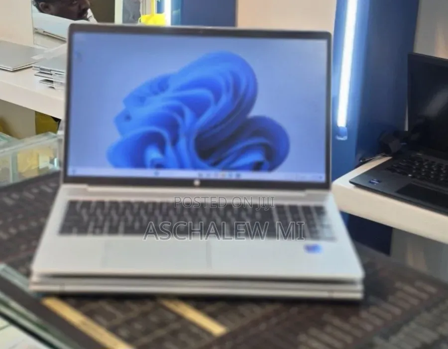 New Laptop HP ProBook 440 G10 16GB Intel Core i7 SSD 512GB