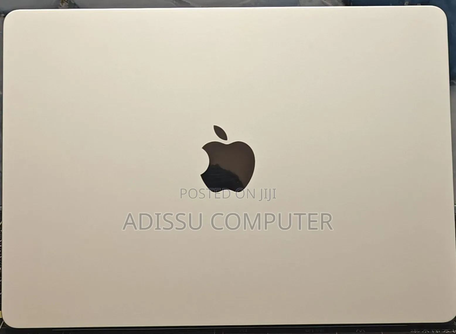 New Laptop Apple MacBook Air 2022 M2 8GB Apple M2 SSD 256GB