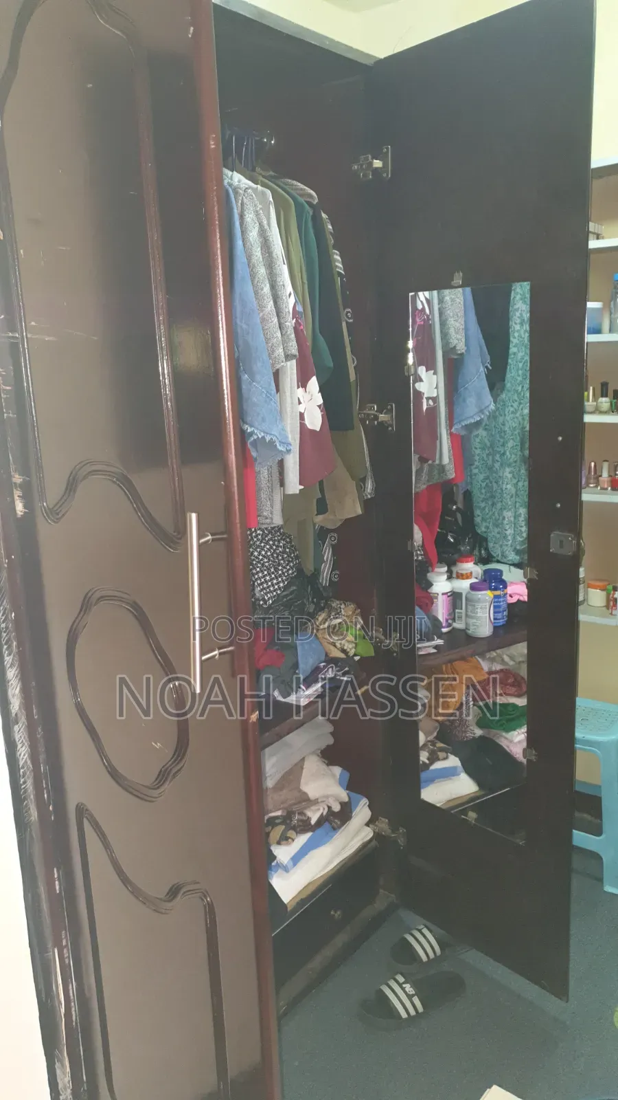 ቁምሳጥን (Clothet)