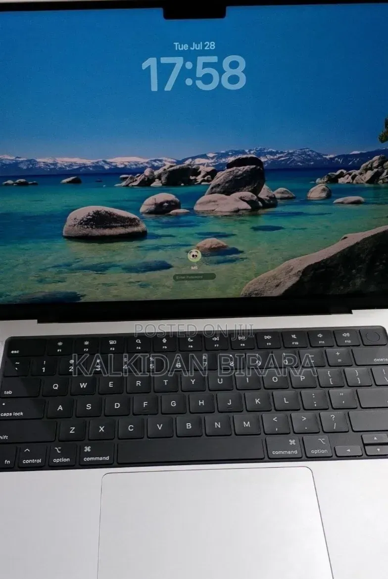 New Laptop Apple MacBook Pro 16GB Apple M5 SSD 512GB