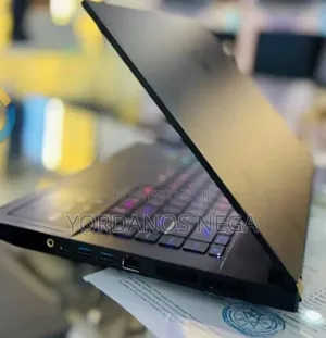 New Laptop MSI GS66 Stealth 10UH 16GB Intel Core i7 SSD 512GB