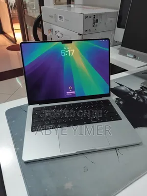 New Laptop Apple MacBook Pro 2024 M4 16GB Apple M4 SSD 512GB