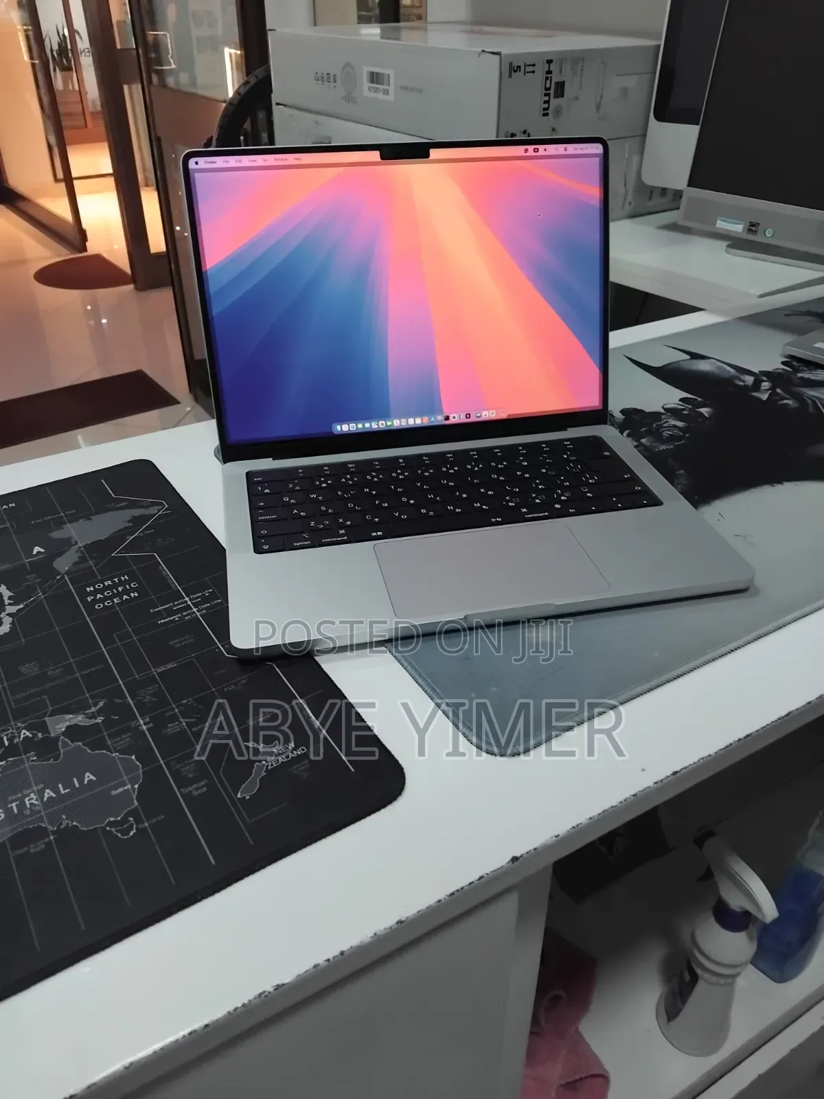 New Laptop Apple MacBook Pro 2024 M4 16GB Apple M4 SSD 512GB