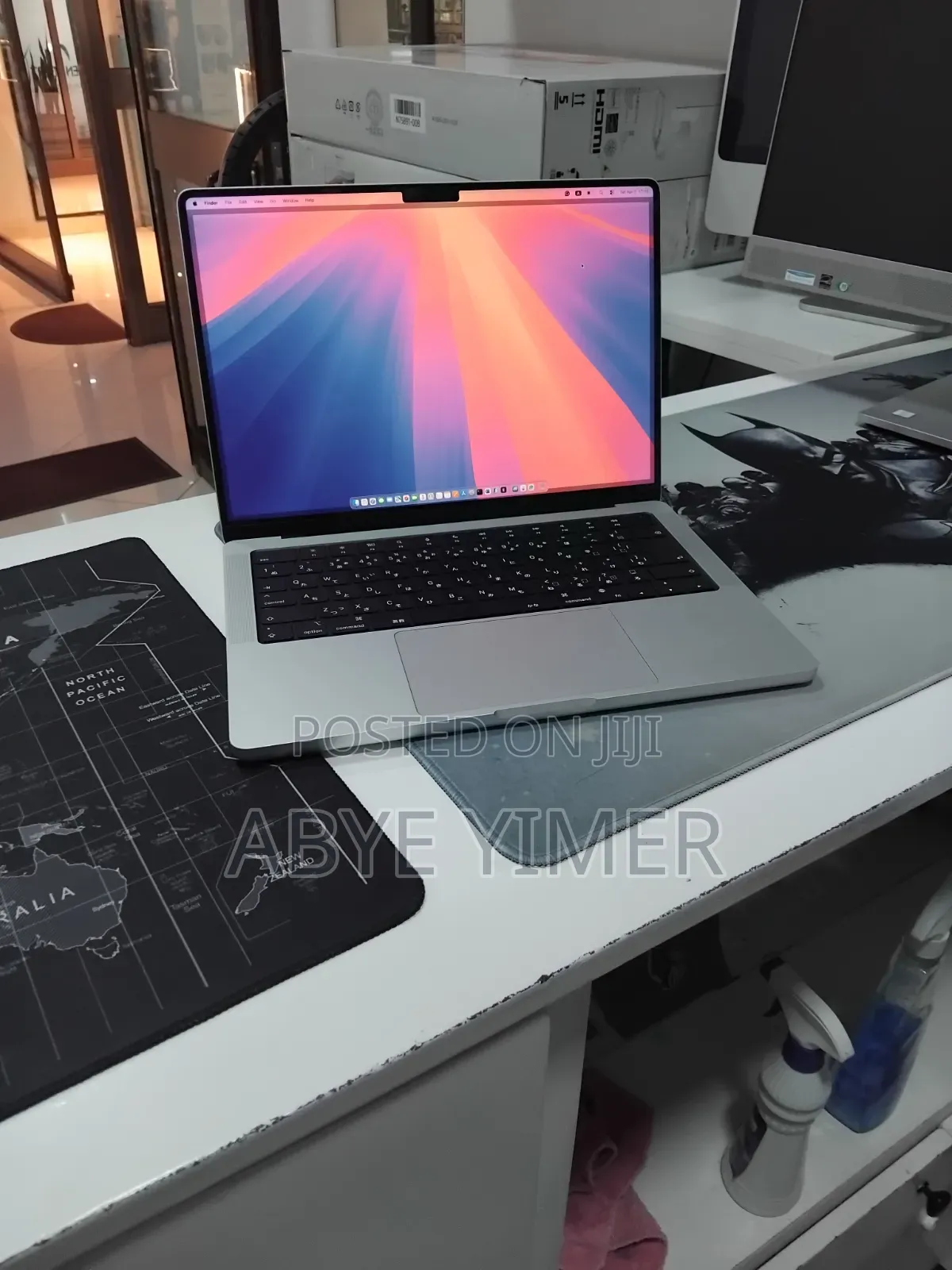 New Laptop Apple MacBook Pro 2024 M4 16GB Apple M4 SSD 512GB