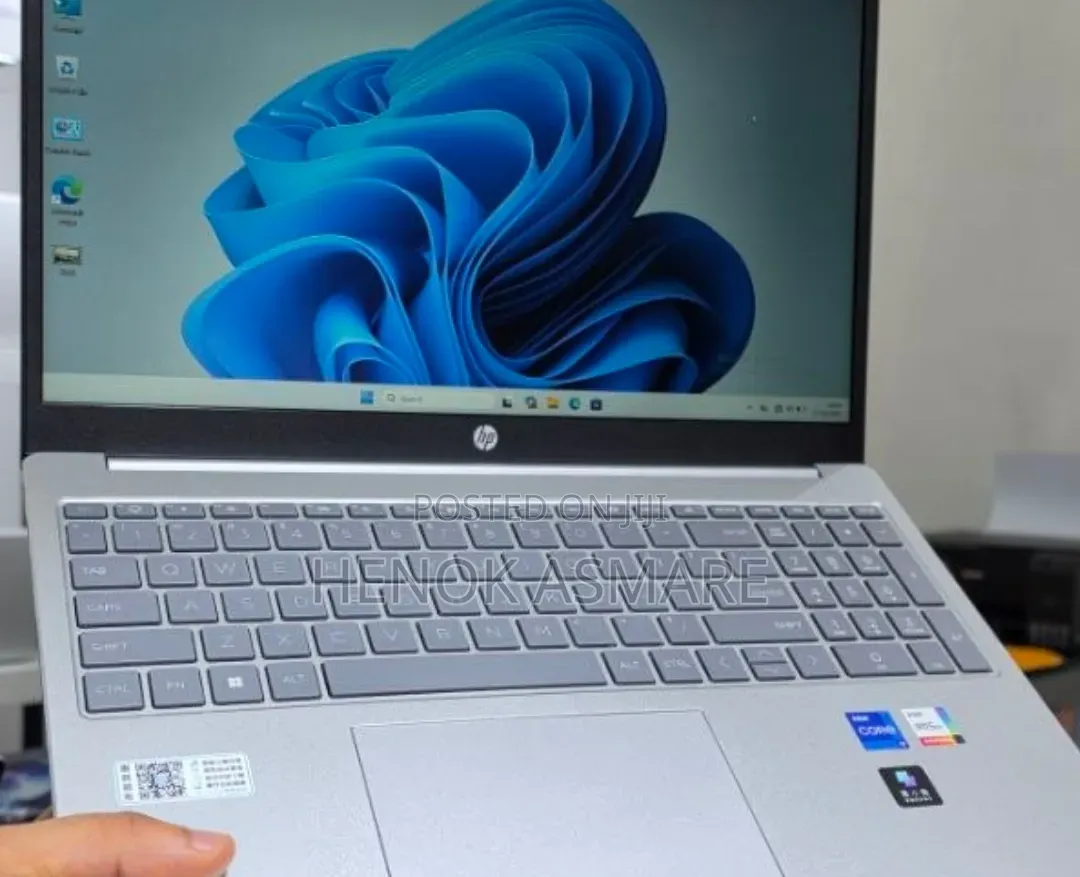 New Laptop HP Stream Notebook 16GB Intel Core i7 SSD 512GB