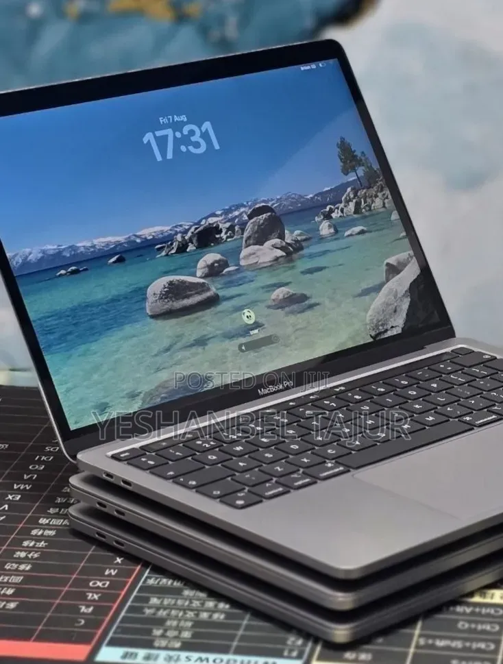 New Laptop Apple MacBook Pro 2021 M1 8GB Apple M1 SSD 512GB