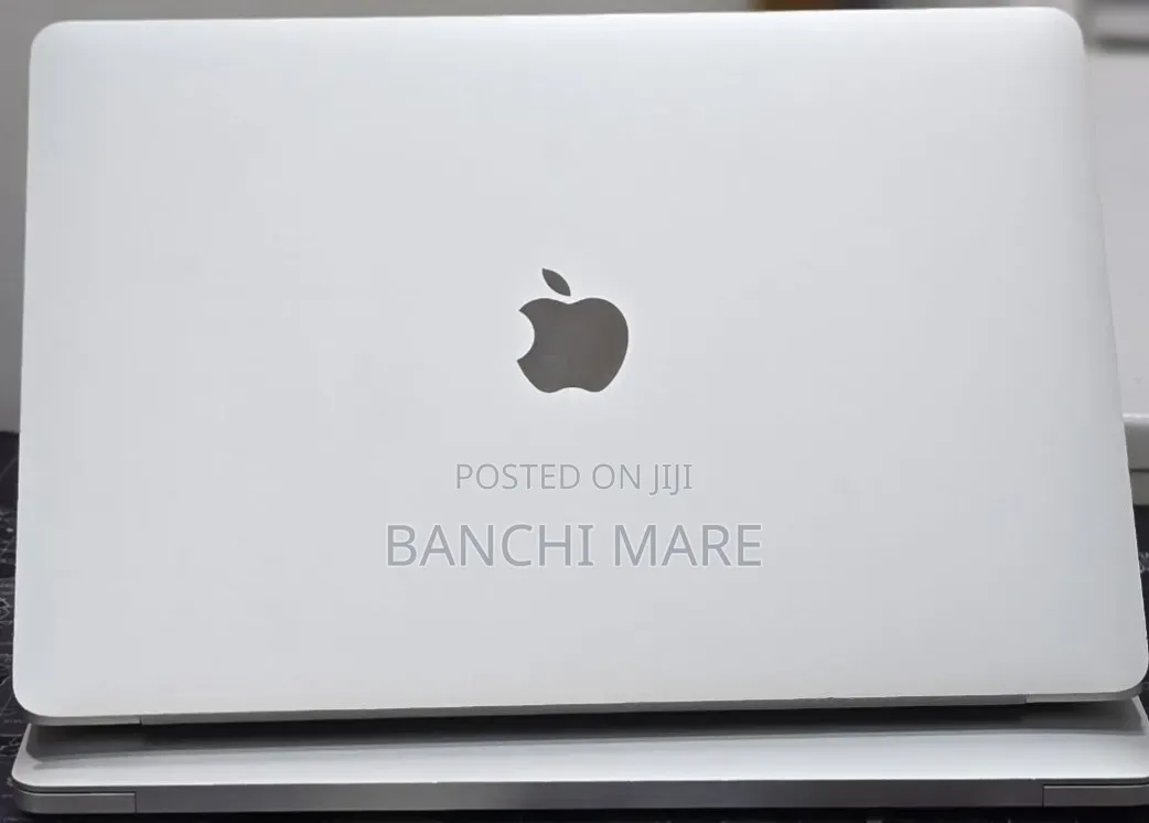 New Laptop Apple MacBook Pro 2020 32GB Intel Core i7 SSD 512GB