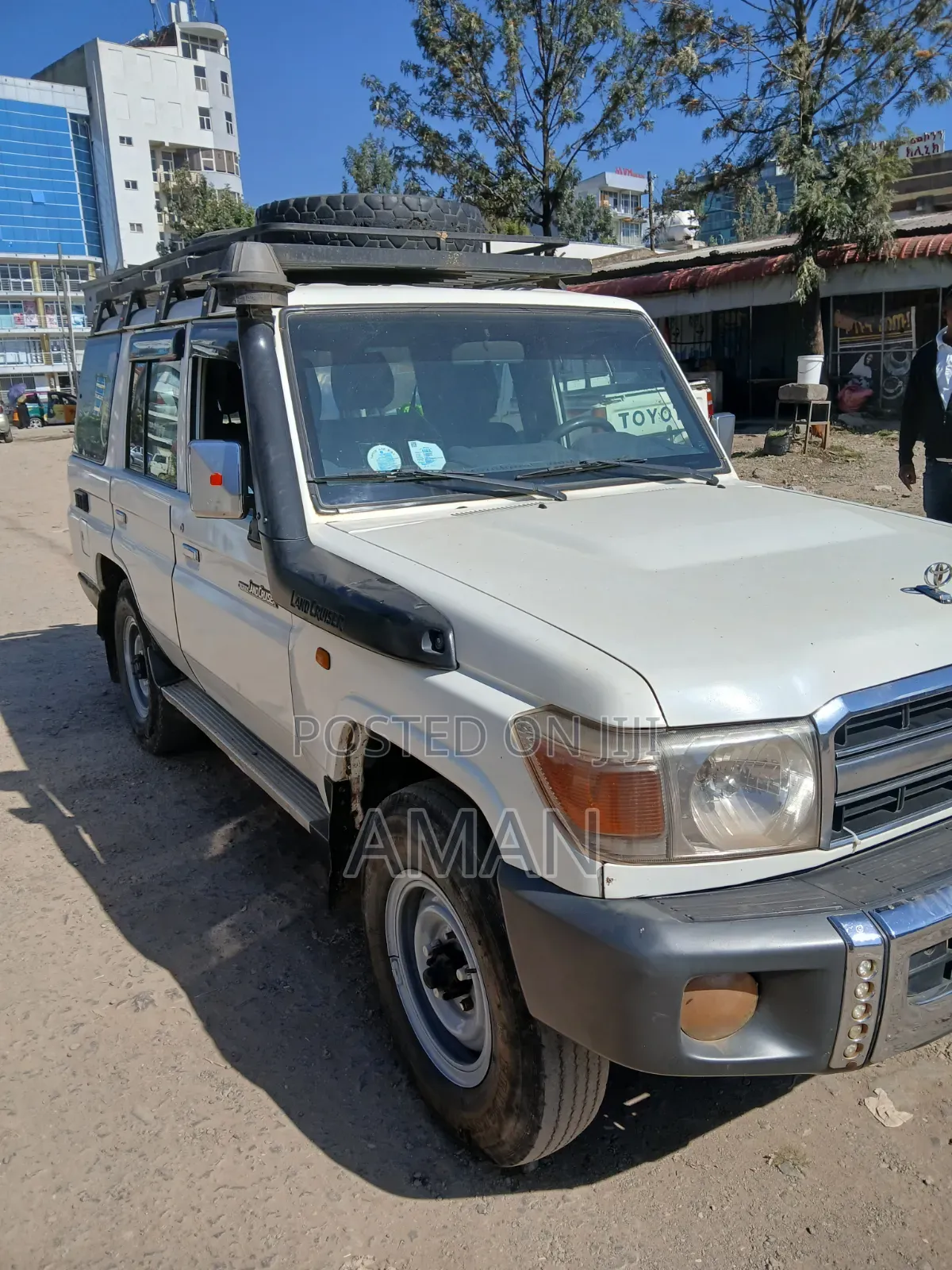 Toyota Land Cruiser 2016 White