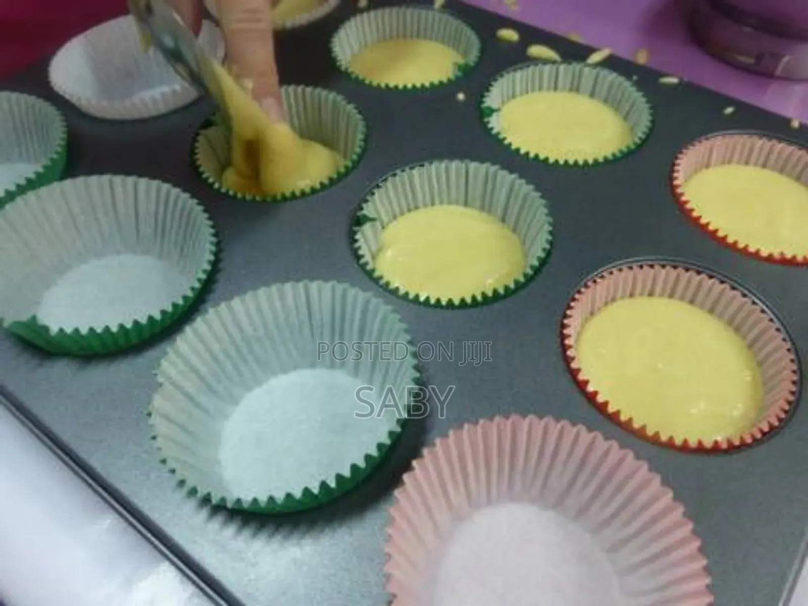 12 Muffin Cup Cake Pan 12pcs Silicone Case