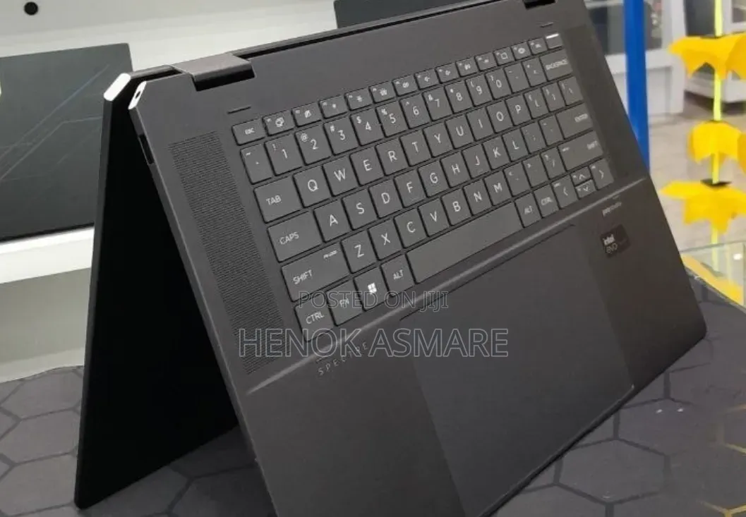 New Laptop HP Spectre 16GB Intel Core Ultra 7 SSD 512GB