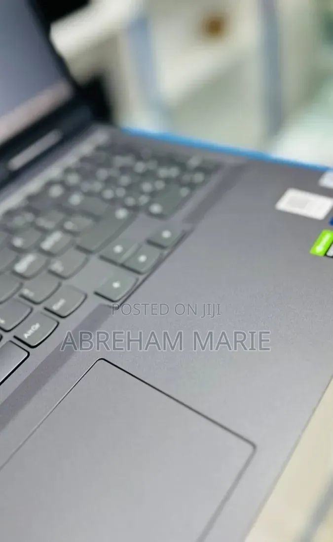 New Laptop Lenovo LOQ 15AHP10 16GB Intel Core i7 SSD 1T