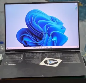 New Laptop Lenovo Legion 9 32GB AMD Ryzen 9 SSD 1T