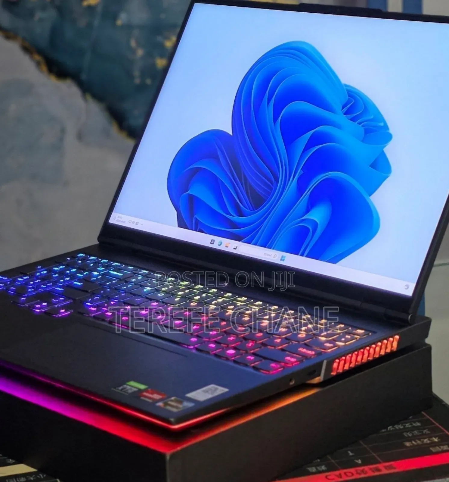 New Laptop Lenovo Legion 9 32GB AMD Ryzen 9 SSD 1T