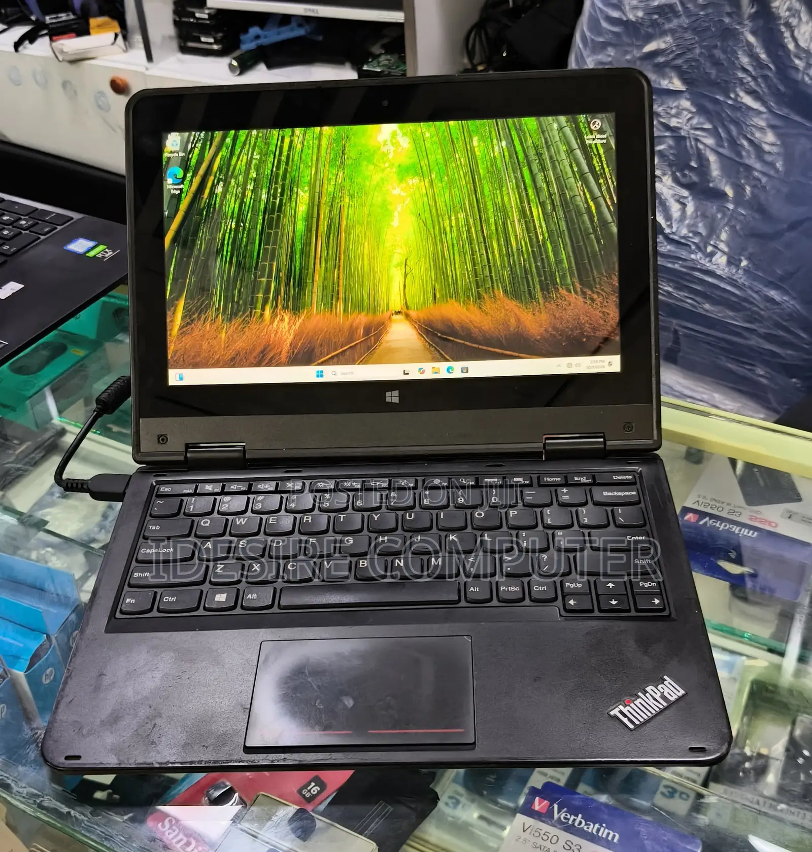 Laptop Lenovo Yoga 11e 4GB Intel Pentium HDD 500GB