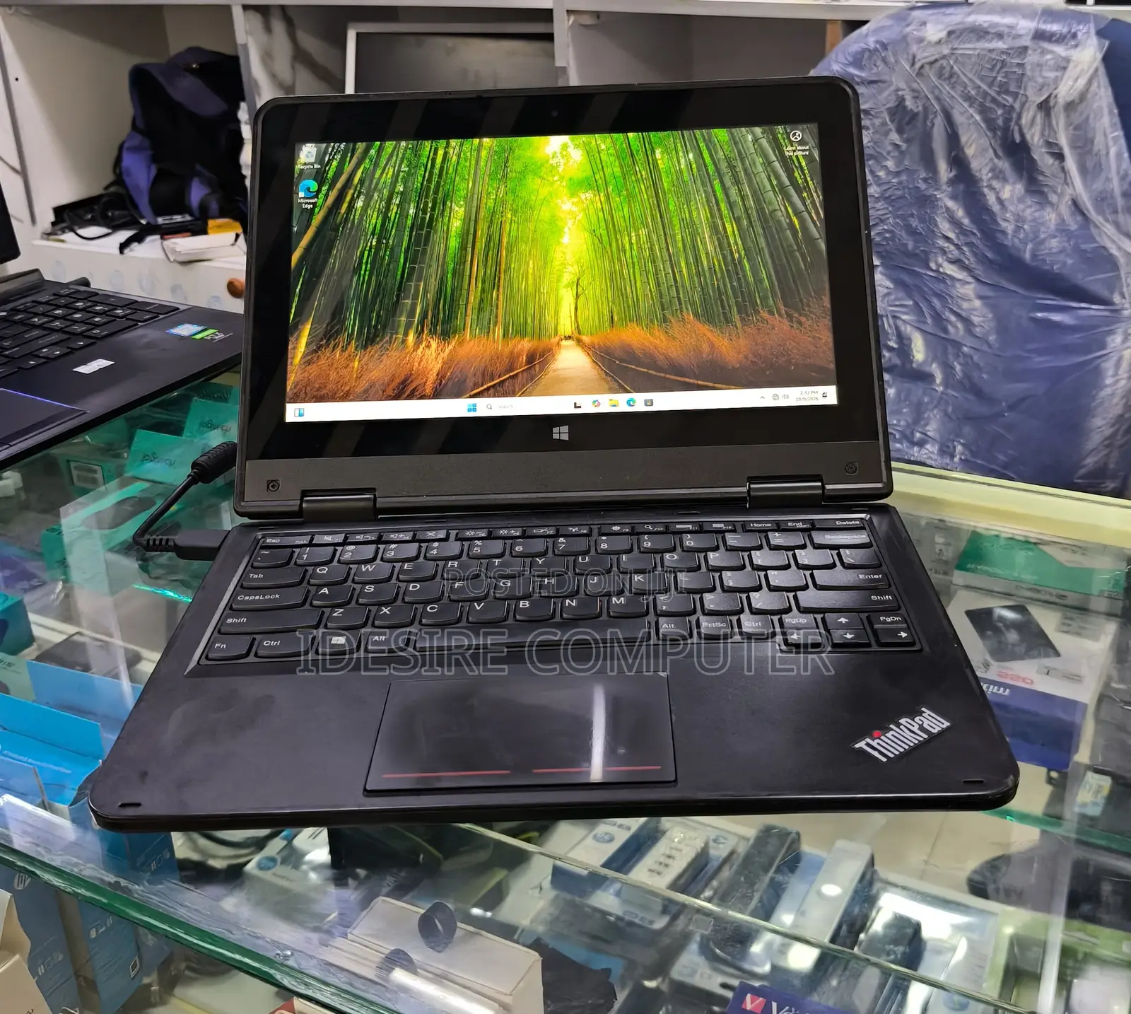 Laptop Lenovo Yoga 11e 4GB Intel Pentium HDD 500GB