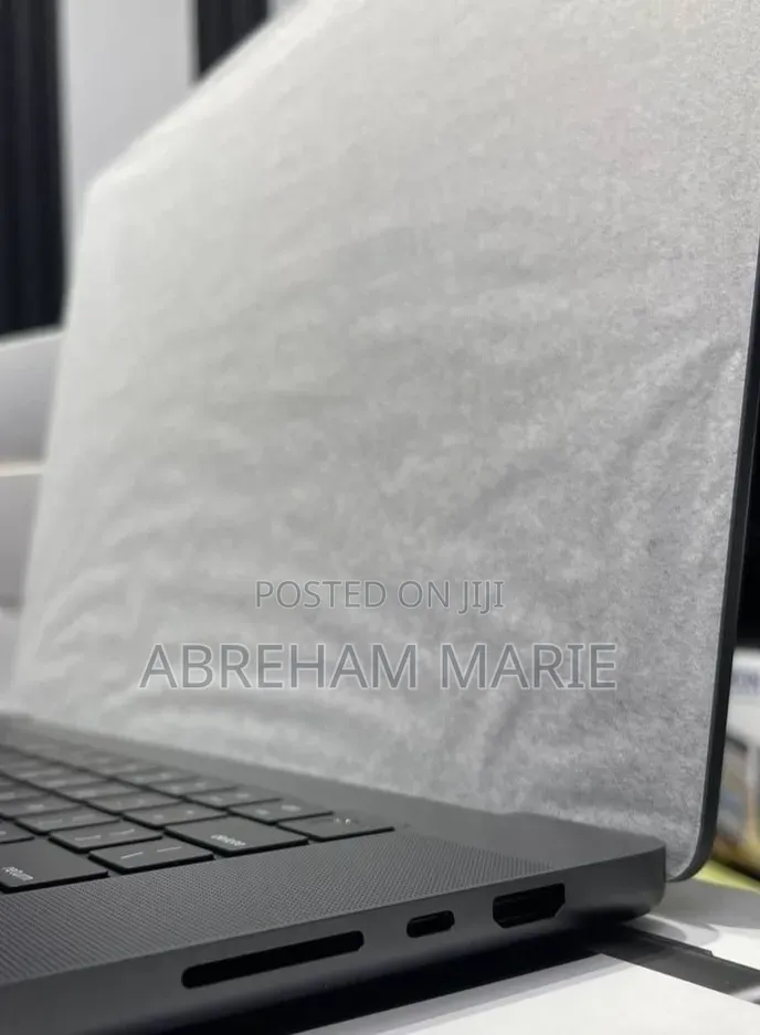 New Laptop Apple MacBook Pro 2024 M4 Pro 48GB Apple M4 Pro SSD 2T
