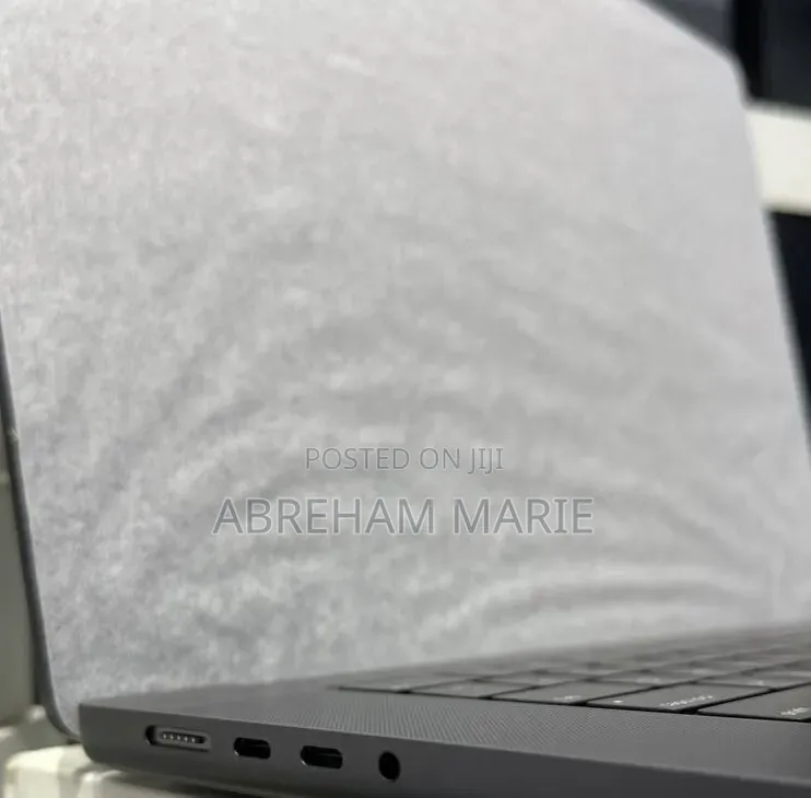 New Laptop Apple MacBook Pro 2024 M4 Pro 48GB Apple M4 Pro SSD 2T