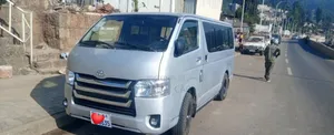 Toyota HiAce 2007 Silver